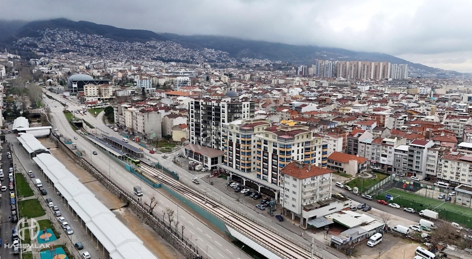 Osmangazi Elmasbahçeler Satılık Daire Bölge Uzmanı Has Emlak Tan Asansörlü Ara Kat Satılık Daire