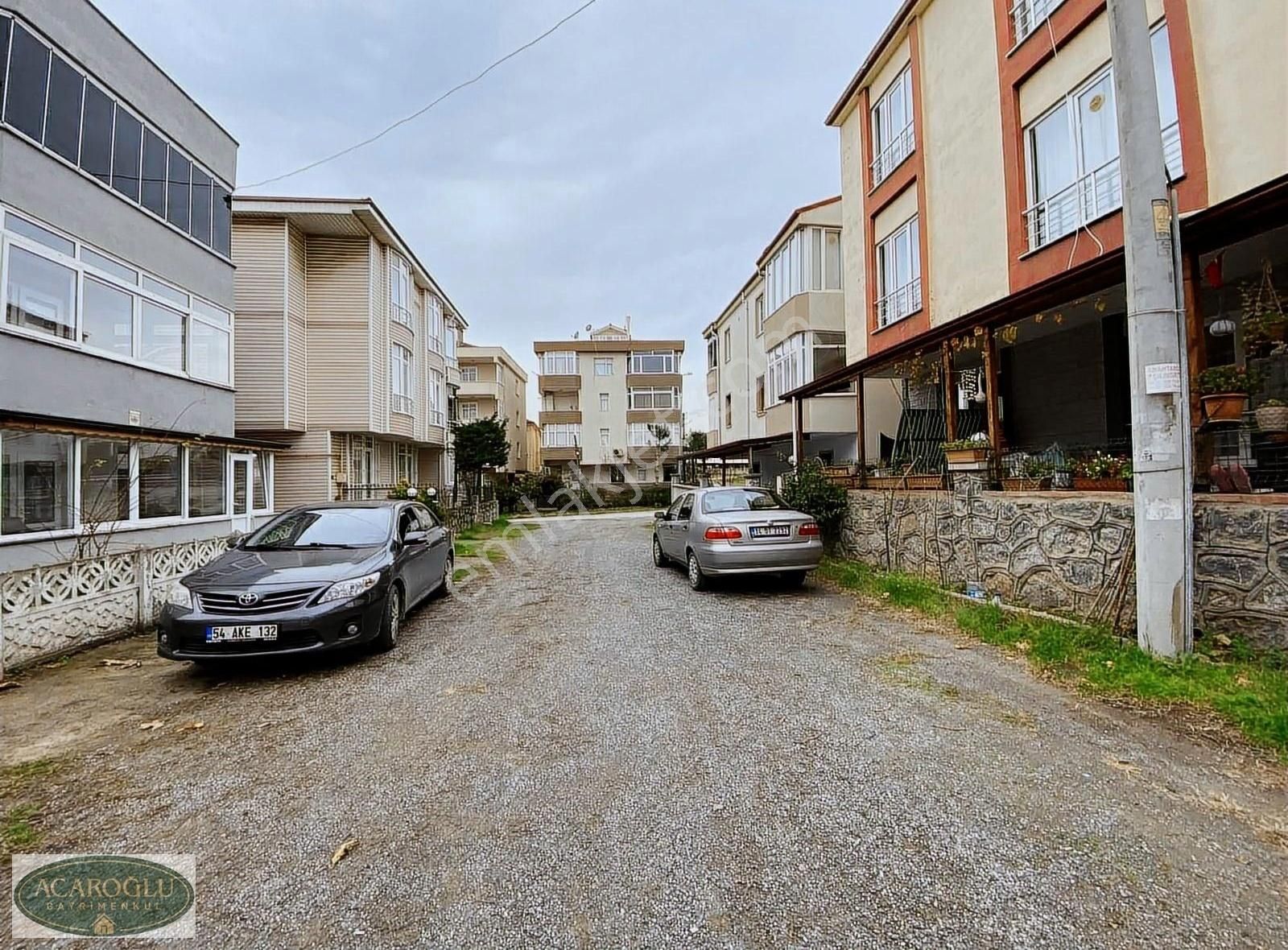 Karasu Aziziye Satılık Daire Karasu Yalı Denize 100 Mt 2+1 83 M2 Fırsat Daire