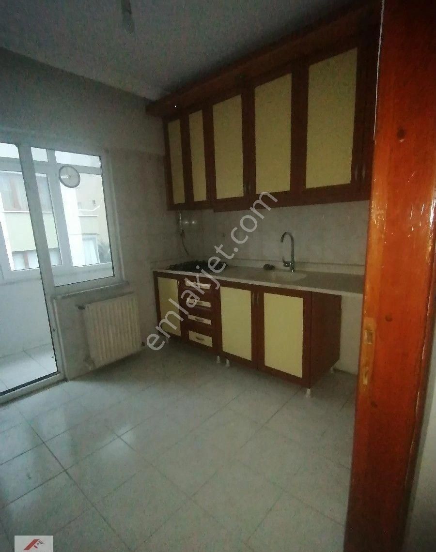 Ümraniye Finanskent Kiralık Daire Ümraniye Site Mahallesi Dupleks Daire 4 Yabancı Ya Bekara Uygun Temiz Daire