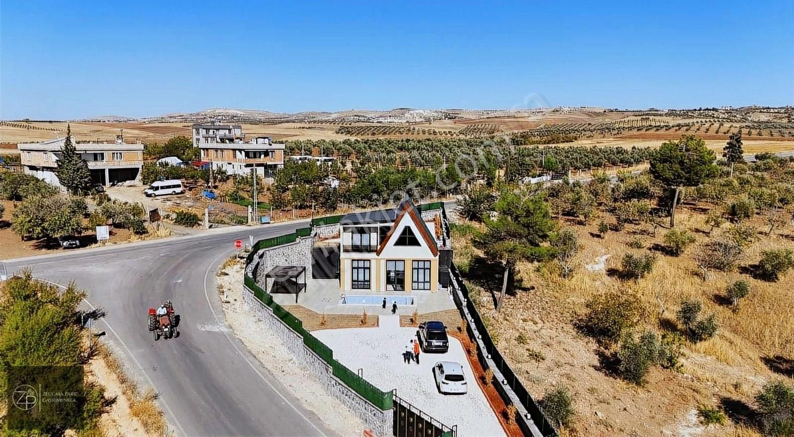 Şahinbey Kavşak Satılık Villa Zeugmapark'tan Burç Kavşak Full Yapılı Köşe Başı Villa