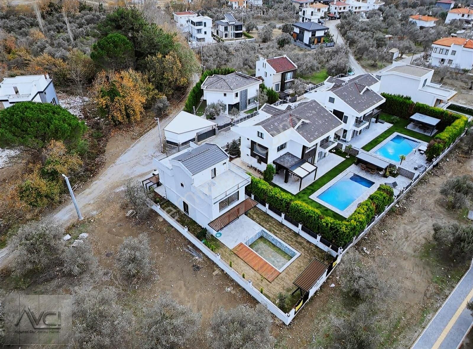 Avcı'dan Güre'de 400m2 Arsa İçerisinde Müstakil Havuzlu 4+1villa - Görsel 14