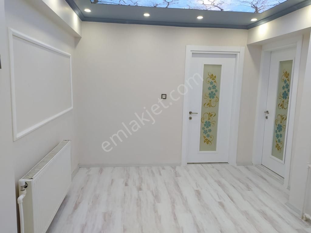 Şehzadeler Peker Satılık Daire 🏡peker Mahallesi 🏡 ✅3+1 95 M2 6 Katlının 6 Katı ❇️kombi Doğalgazlı