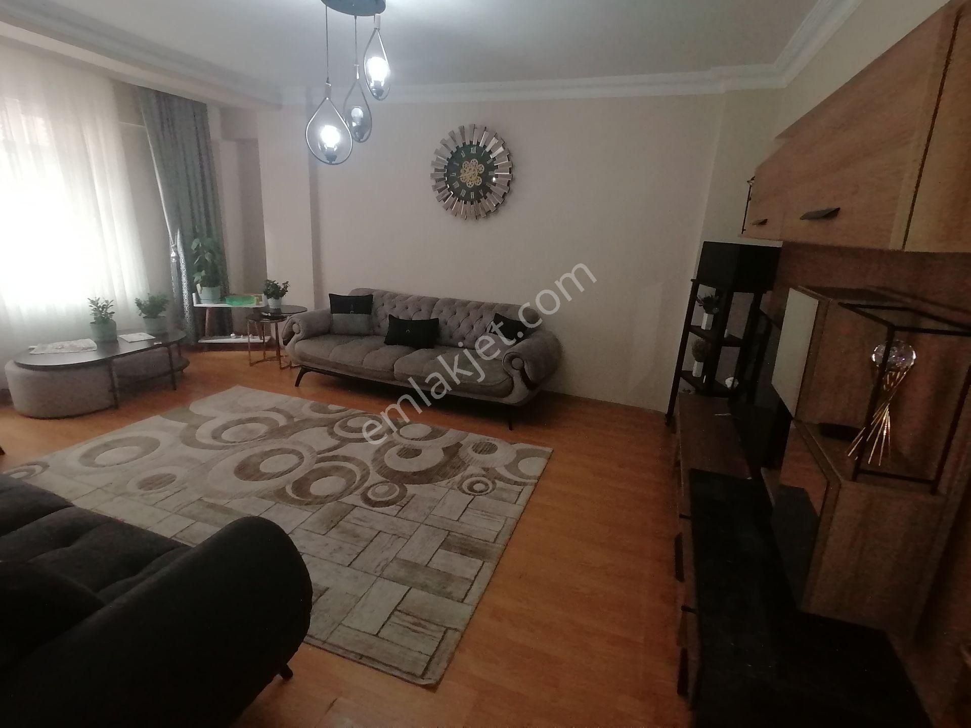 Bahçelievler Zafer Satılık Daire Efka'dan Yenibosna Merkez Camiisine Yakın Satılık 3+1 120 M2 Güney Cephe Daire