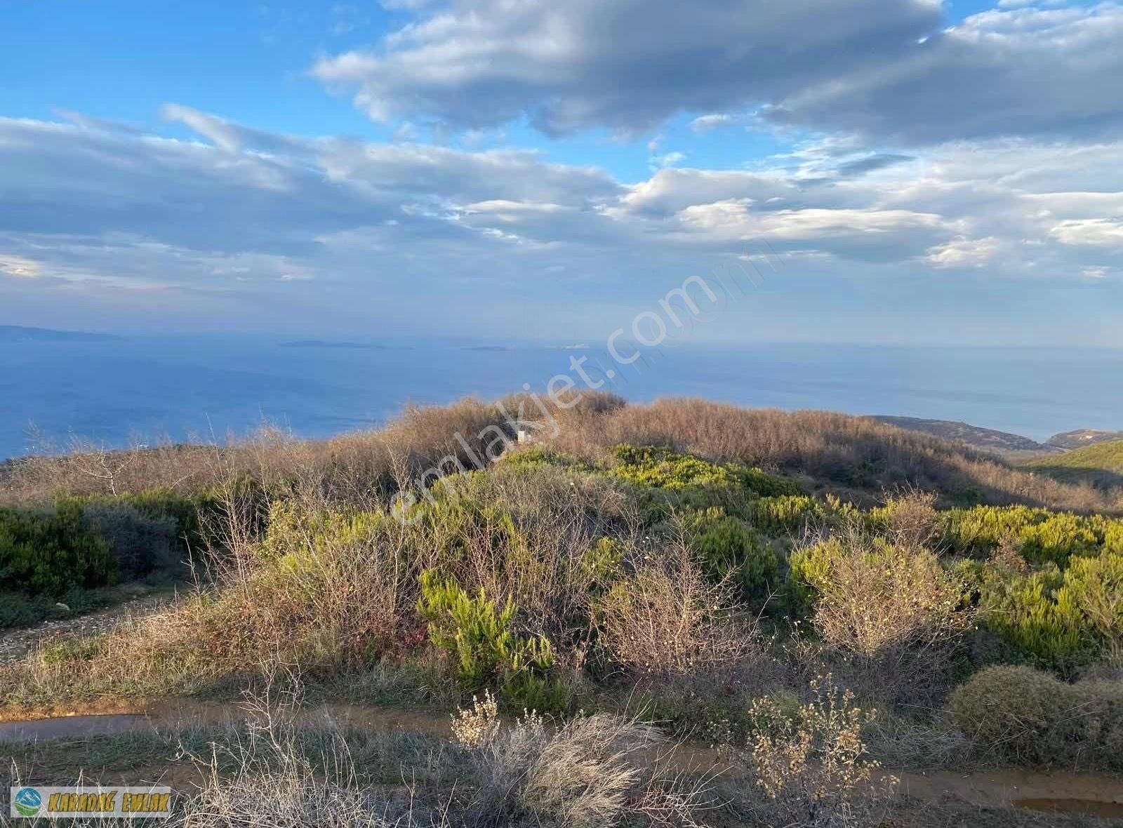 Bandırma Yenice Satılık Tarla Sahılyenıce De Resmi Yola Cephe Manzaralı Arazi