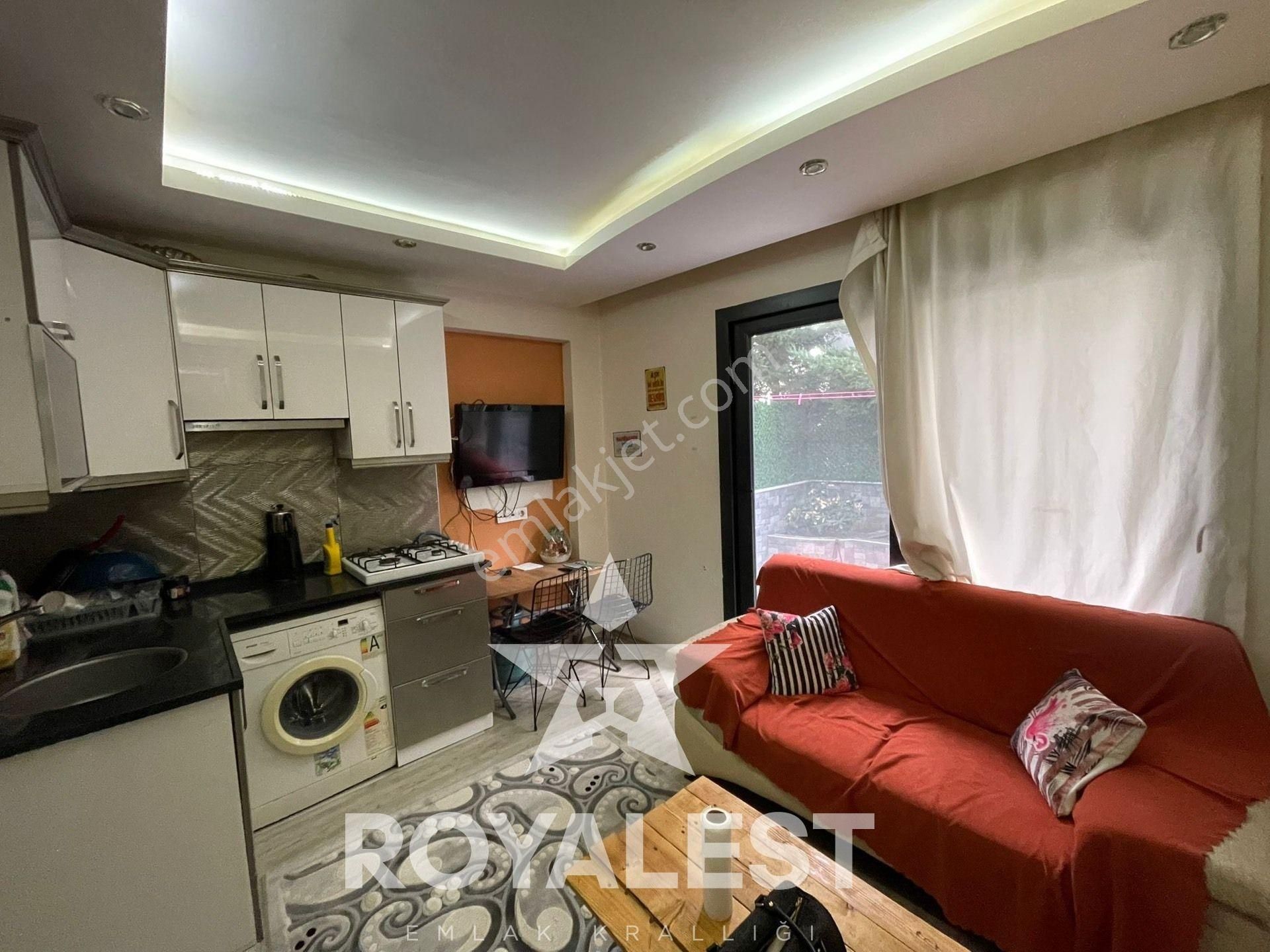 Buca Yaylacık Kiralık Daire Royalest’ten Geniş Bahçeli 1+1 Kiralık