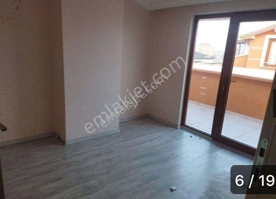 Selahattin Eyyubi Mahallesinde Satılık 2+1 Yukarı Dupleks Daire - Görsel 13