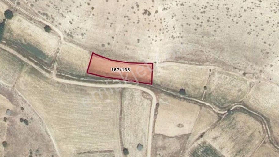 Karaman Merkez Güldere Köyü Satılık Tarla Karaman Merkez Güldere Köyü 1.821m² Tarlamız Satılıktır.