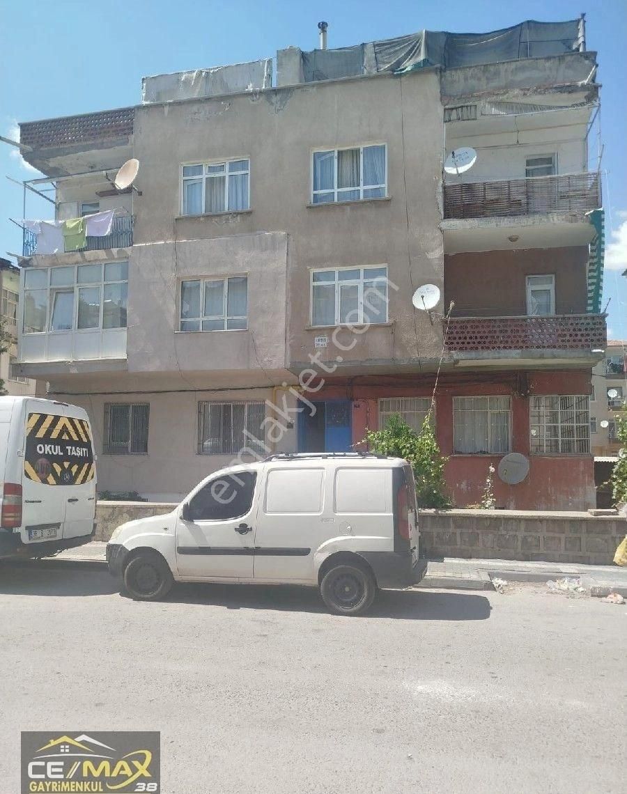 Kocasinan Fevzi Çakmak Satılık Daire Cemax38 Gayrimenkul Fevzi Çakmak 2+1 Kombili Ara Kat Daire