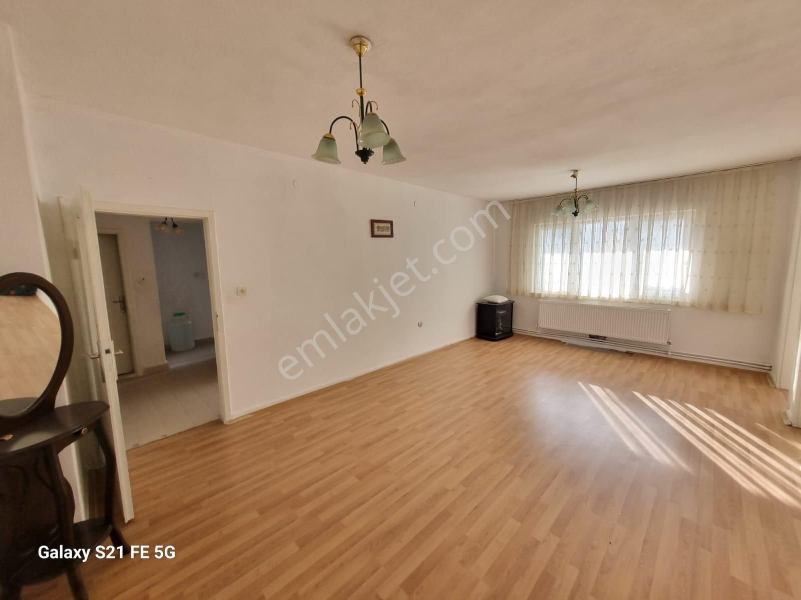 Demiröz Gayrimenkulden Merkezi Konumda Satılık 3+1 Daire - Görsel 16