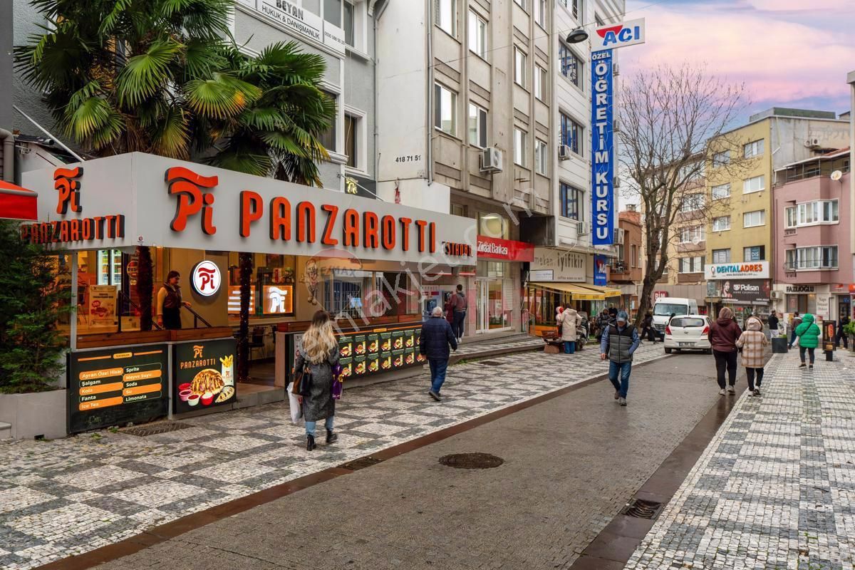 İstanbul Kadıköy Devren Kafe & Bar Remax Anı 'dan Kadıköy Halitağa 'ya Yakın Devren Kiralık Kafe Veya Restorant