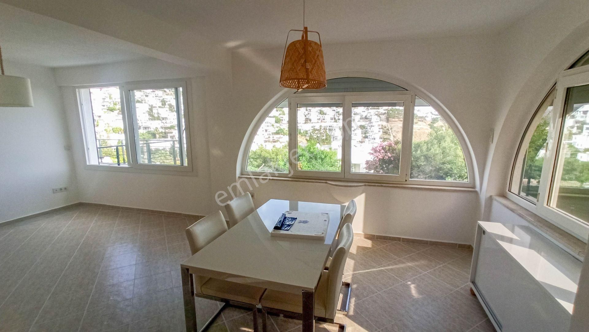 Bodrum Nağme Sitesi'nde Geniş Bahçeli 3+1 Villa - Görsel 8