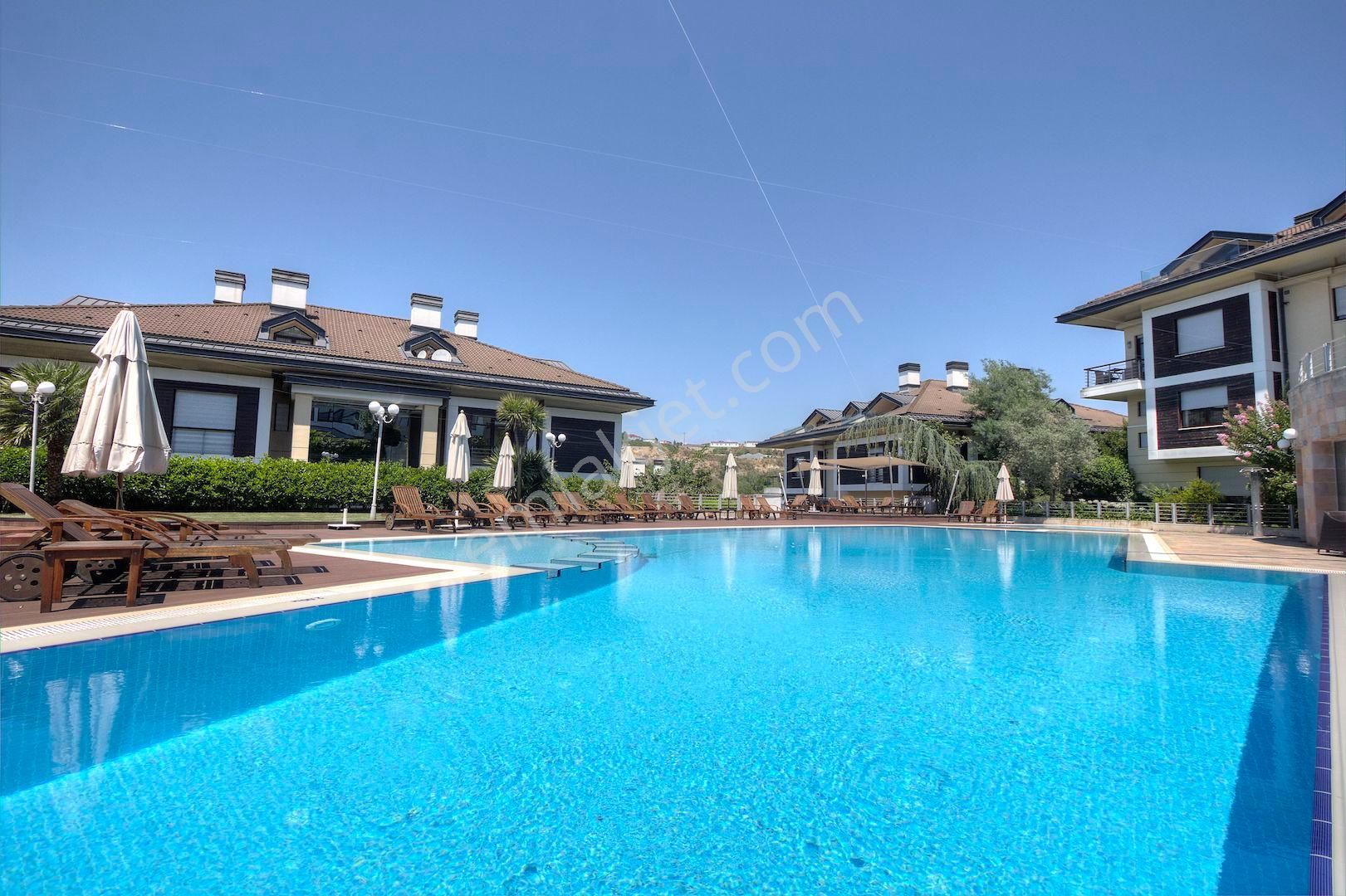 İstinyede Özel Havuzlu Presjtijli Lüx Villa Bahçeli Fırsat Fiyata - Görsel 18