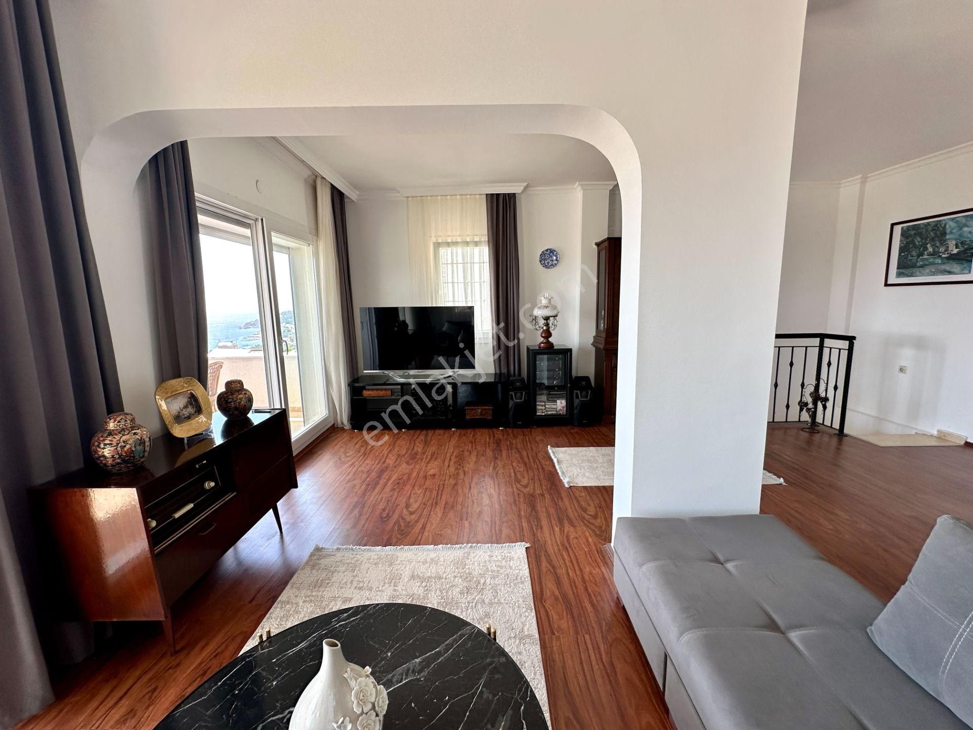 Bodrum Kadıkalesi'nde Satılık Harika Manzaralı Havuzlu Villa - Görsel 19