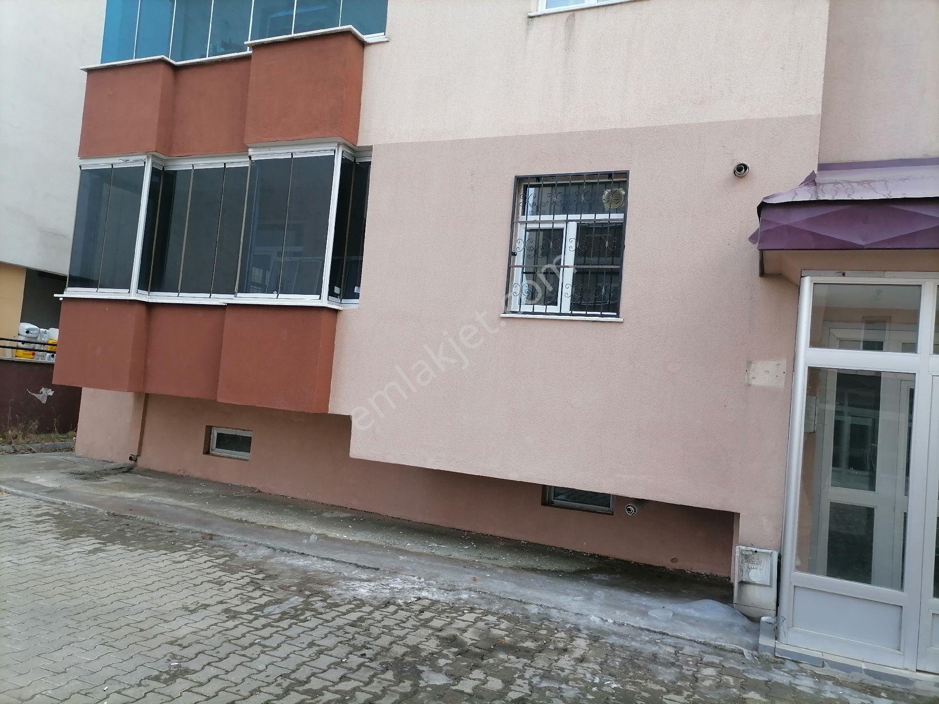 Kars Merkez Yenişehir Satılık Daire Demir Emlak Gayrimenkul Den Satılık 4+1 Daire