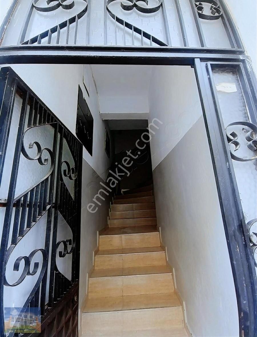 Karabağlar Bozyaka Mahallesinde 2 Katlı Satılık Müstakil Bina - Görsel 11