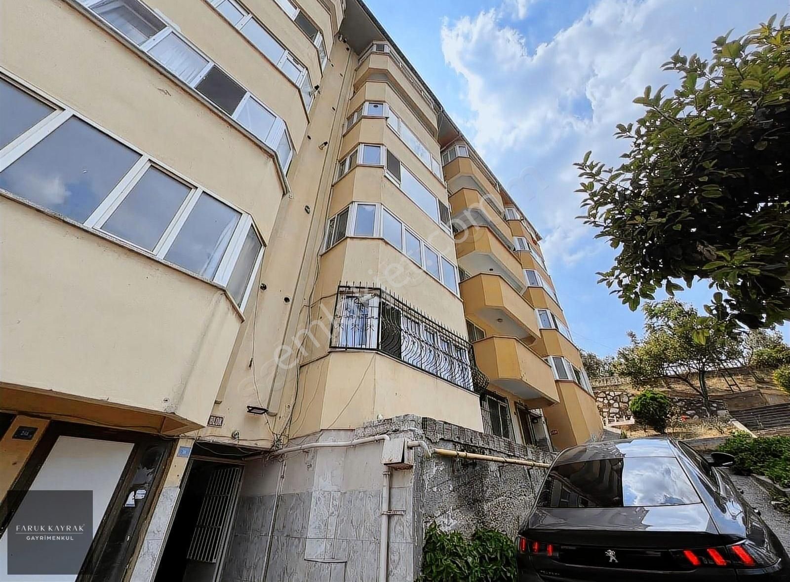 Gemlik Hisar Satılık Daire Faruk Kayrak'tan Gemlik'te Deniz Manzaralı Satılık Daire