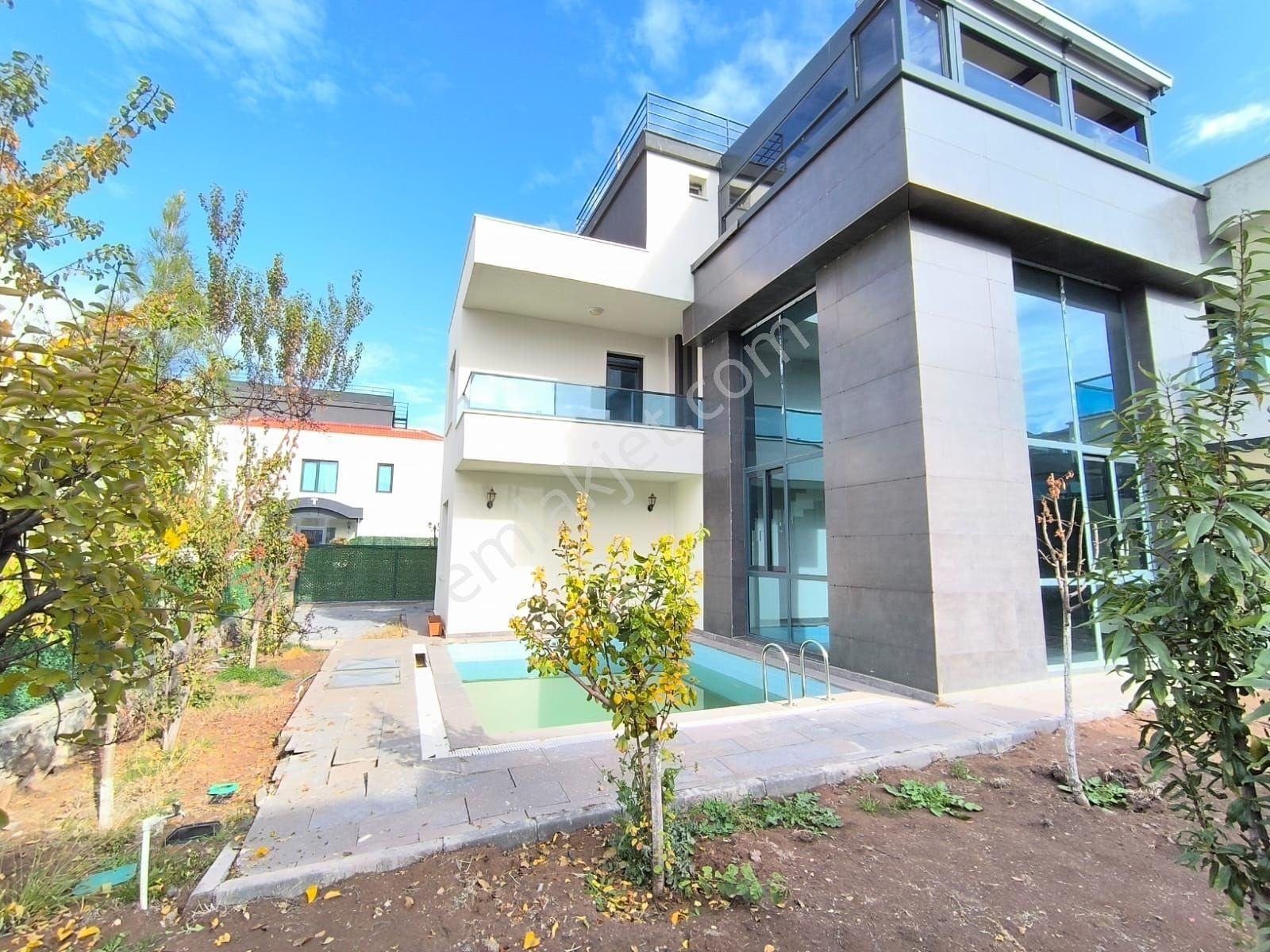 Yenişehir Yenişehir Satılık Villa Satılık Villa Orman Kent Fakülte Civarı