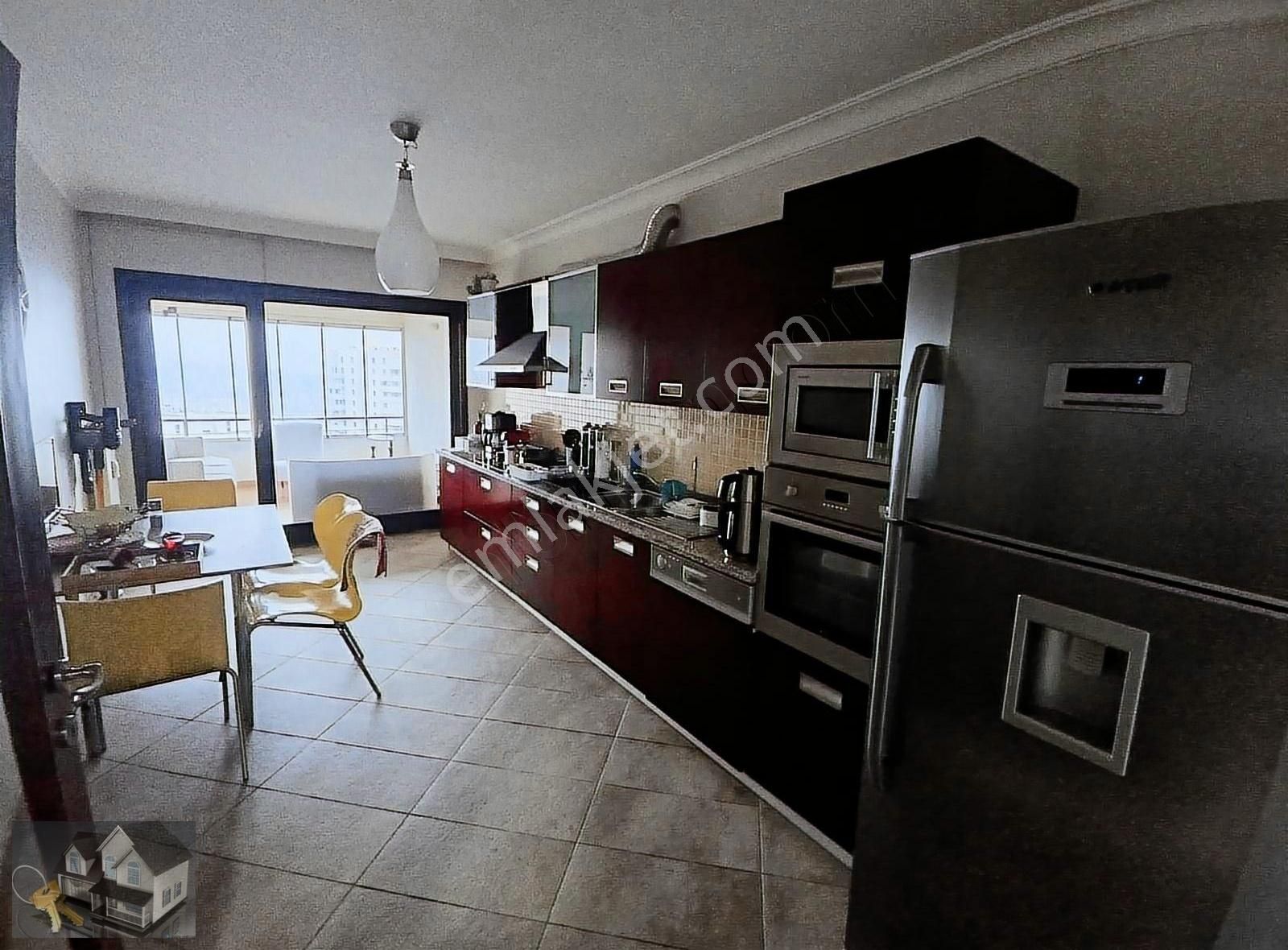 Çankaya Çayyolu Satılık Daire Beysupark Sitesi Ardıç Blokda Satılık 3 + 1