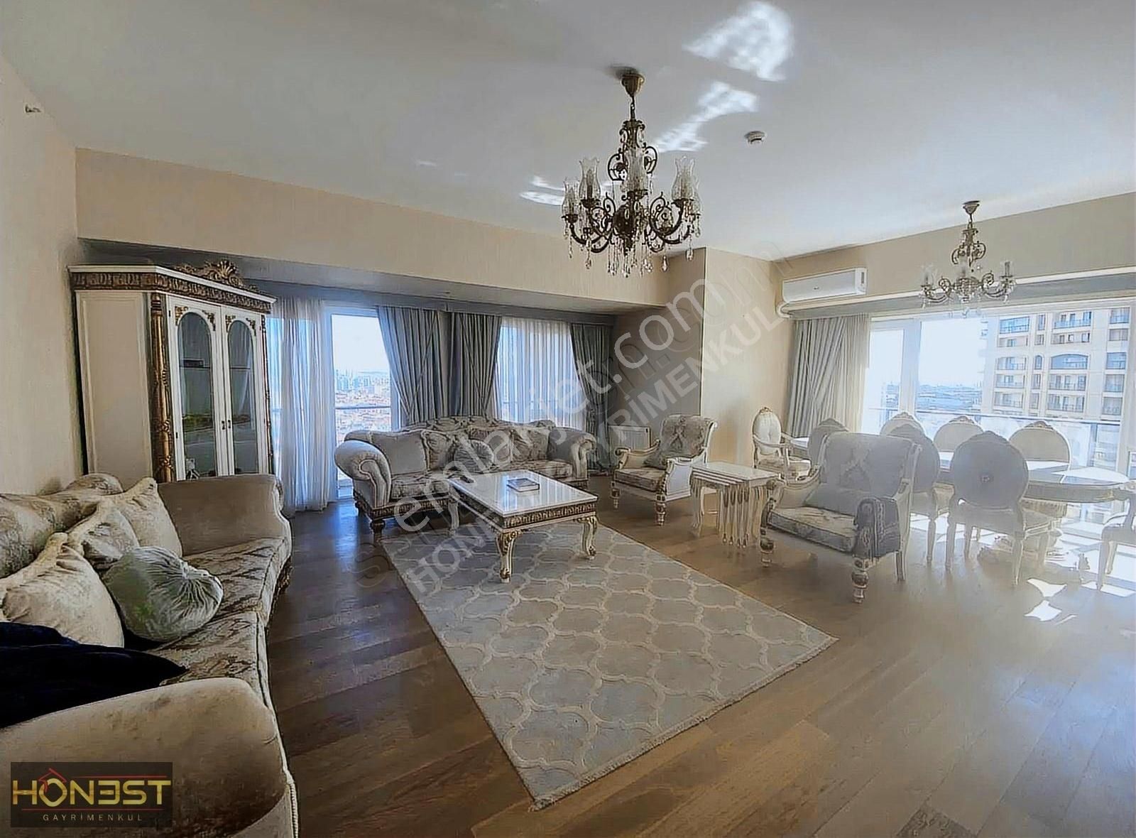 Gaziosmanpaşa Karadeniz Satılık Residence Kiptaş Venezia Mega Satılık 4+1 Boş Daire...3 Banyolu Avm Mnz.