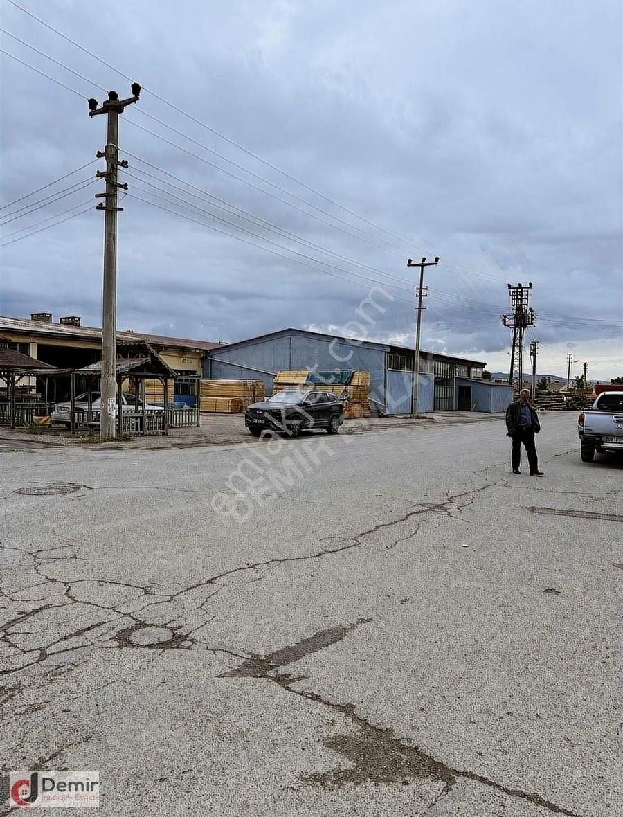 Sivas Merkez Gültepe Satılık Dükkan & Mağaza Dört Eylül Sanayi Sitesinde Köşebaşı Dükkan