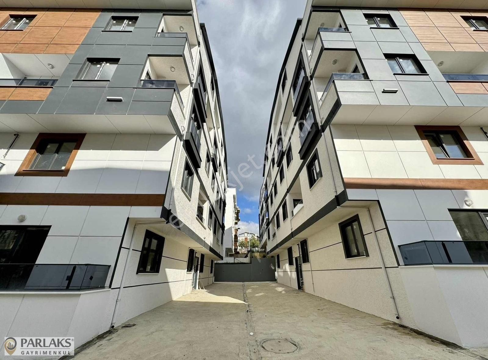 Darıca Piri Reis Satılık Daire Darıca Tuzla Caddesinde Site İçi Asansörlü Lüks 2+1 95m² Ara Kat