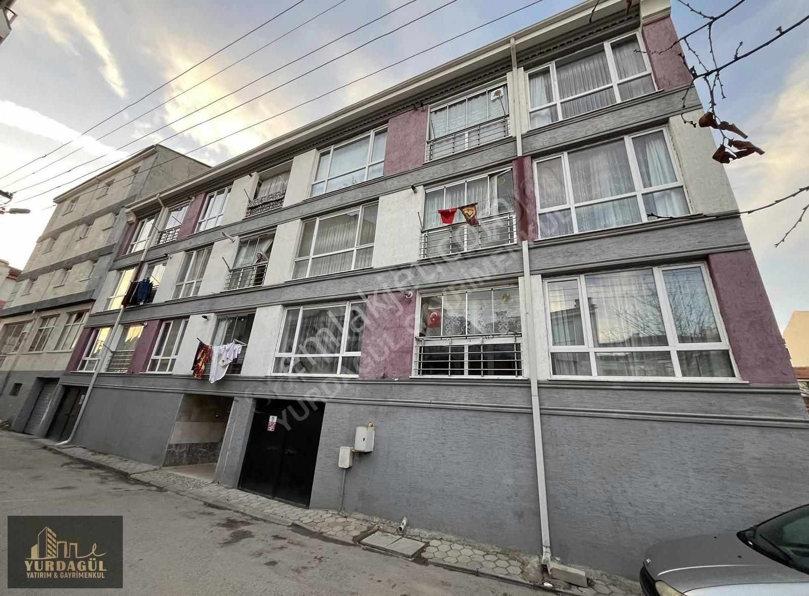 Tepebaşı Çamlıca Kiralık Daire Yurdagül Yatırım'dan Çamlıca Mh. Tombakzade Caddesi Yakını 2+1