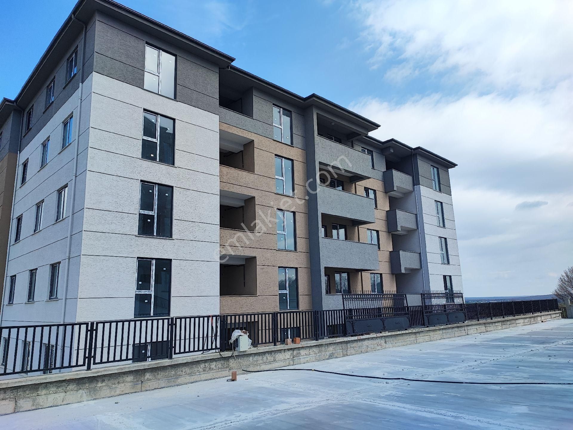 Tekirdağ Çerkezköy İstasyon Mahallaesinde Sıfır 2+1 Daireler - Görsel 27