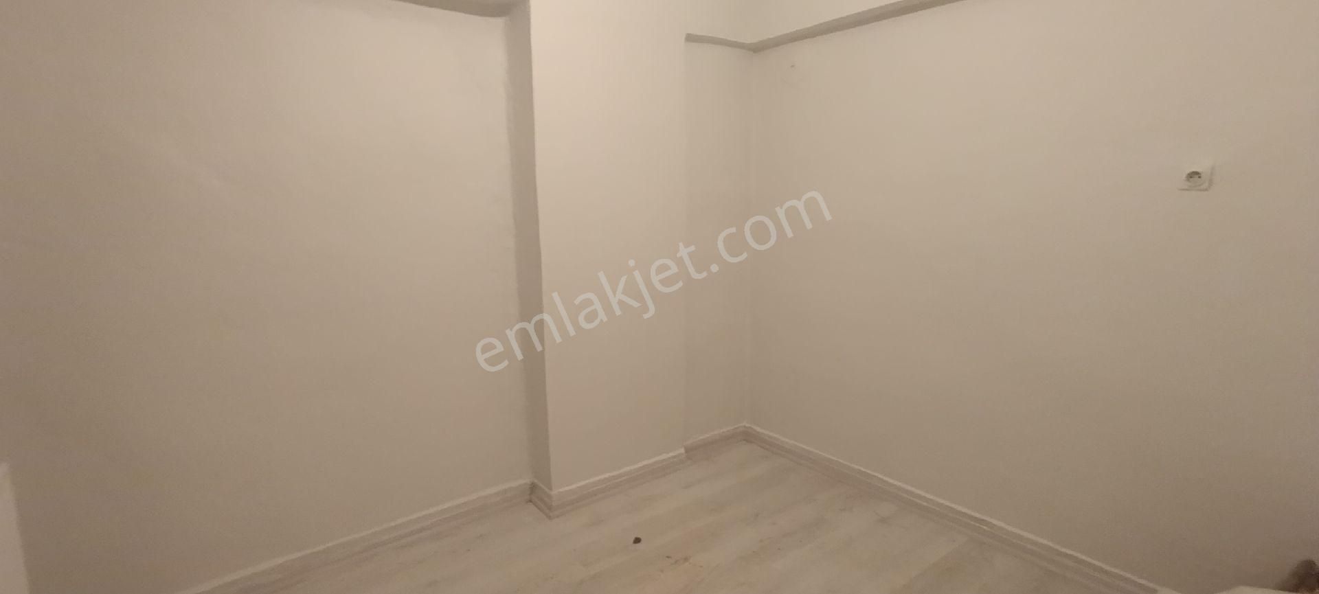 Ebrar Emlaktan Semtinde Temiz 3+1 Kiralık Daire - Görsel 27