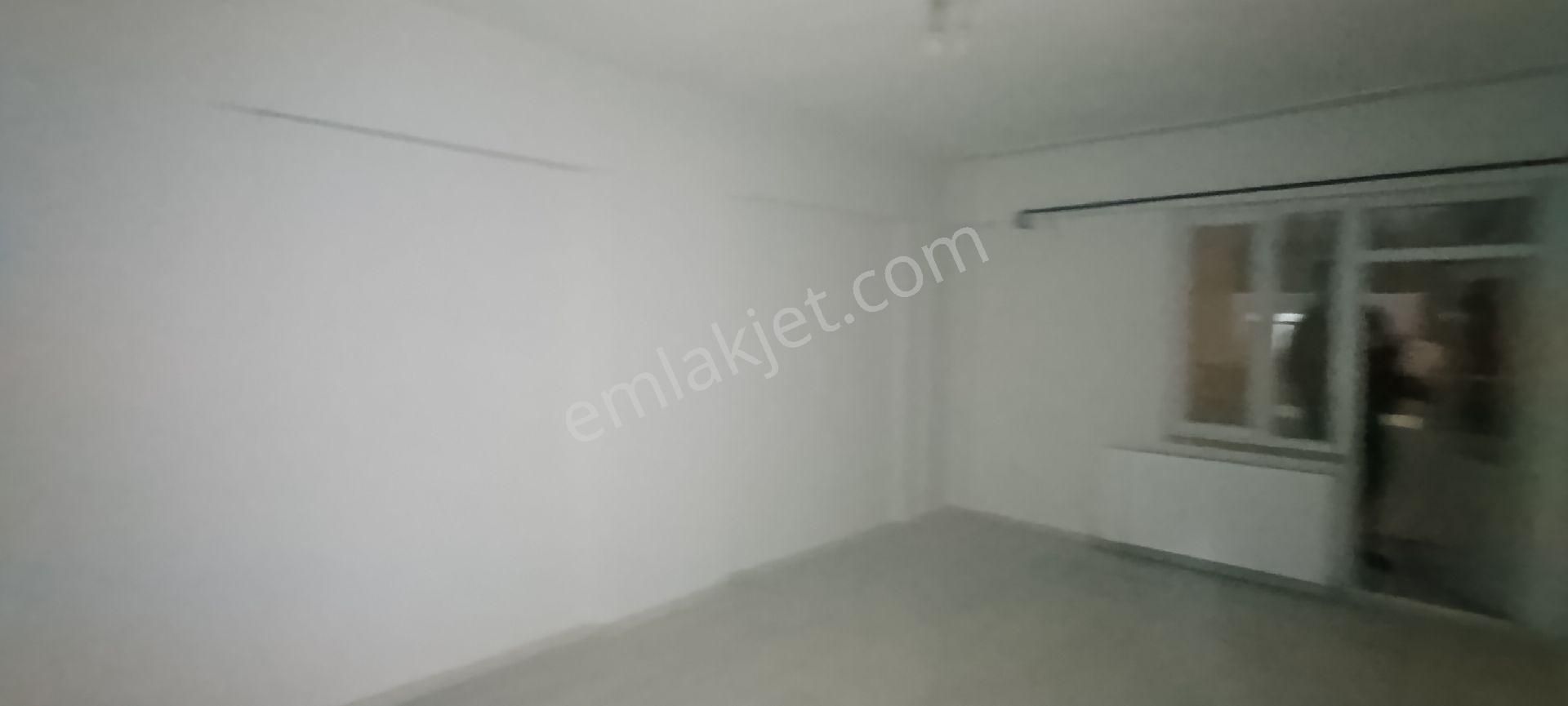 Ebrar Emlaktan Semtinde Temiz 3+1 Kiralık Daire - Görsel 14