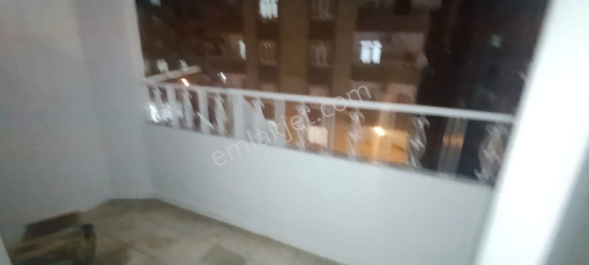 Ebrar Emlaktan Semtinde Temiz 3+1 Kiralık Daire - Görsel 13