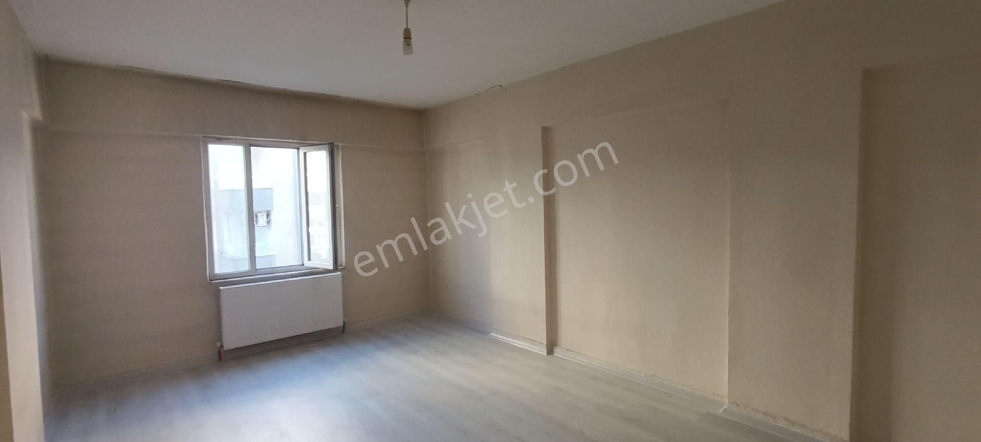 Ebrar Emlaktan Semtinde Temiz 3+1 Kiralık Daire - Görsel 6