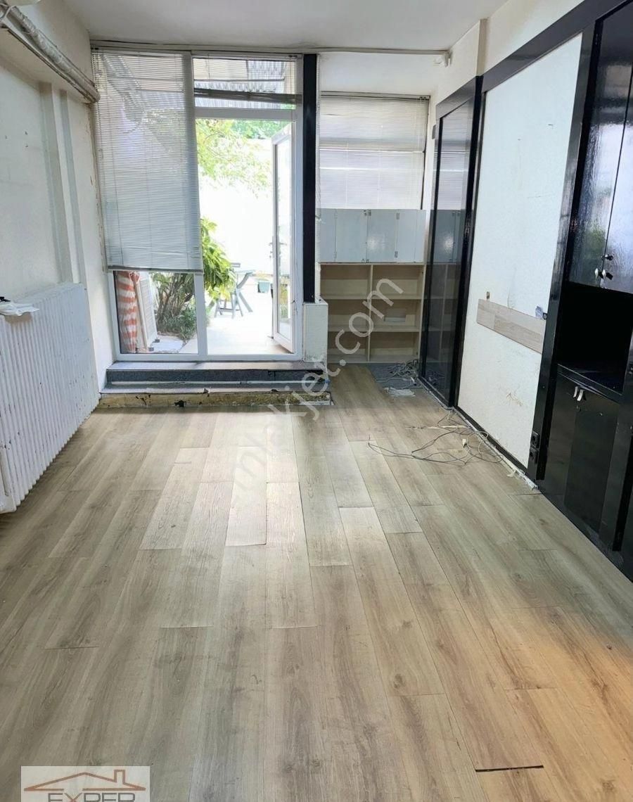 Beşiktaş Vişnezade Kiralık Apartman Dairesi Akaretler Süleyman Seba Caddesi Üzerinde, Mükemmel Konumda, 85m2 Kupon Bahçe Katı Ofis