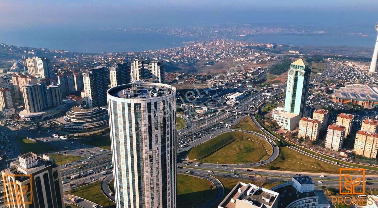 Esenyurt Gökevler Kiralık Plaza Katı Burç Plaza'da Panoromik Ofis Katı 1.162m2 33.kat