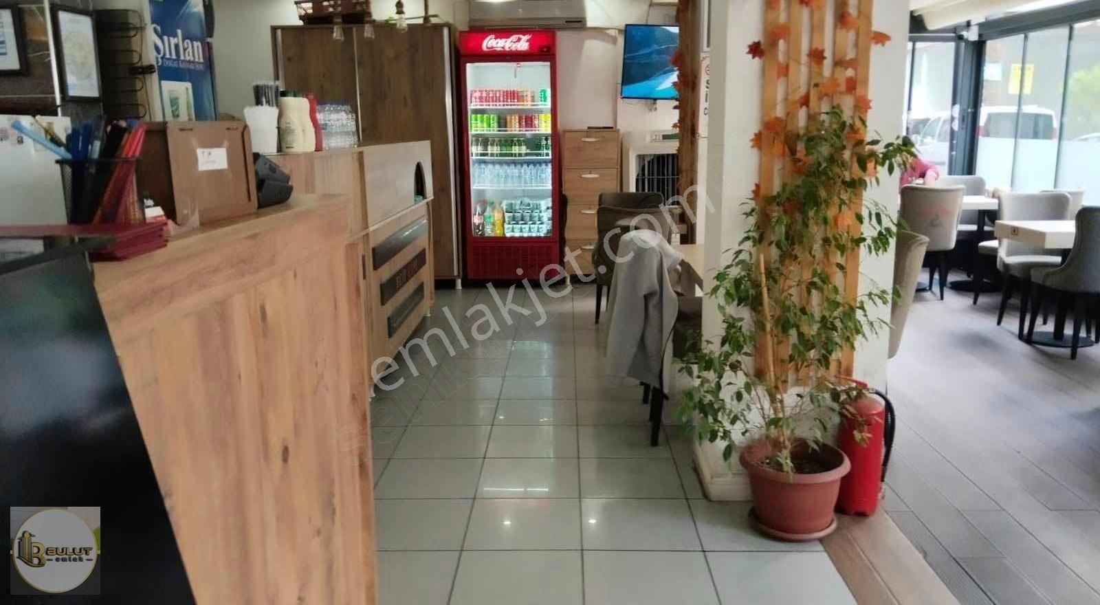 Buca Efeler Devren Kafe & Bar Bulut Emlak'tan Şirinyer Menderes Ve Forbest Çarşı Arasında Kafe