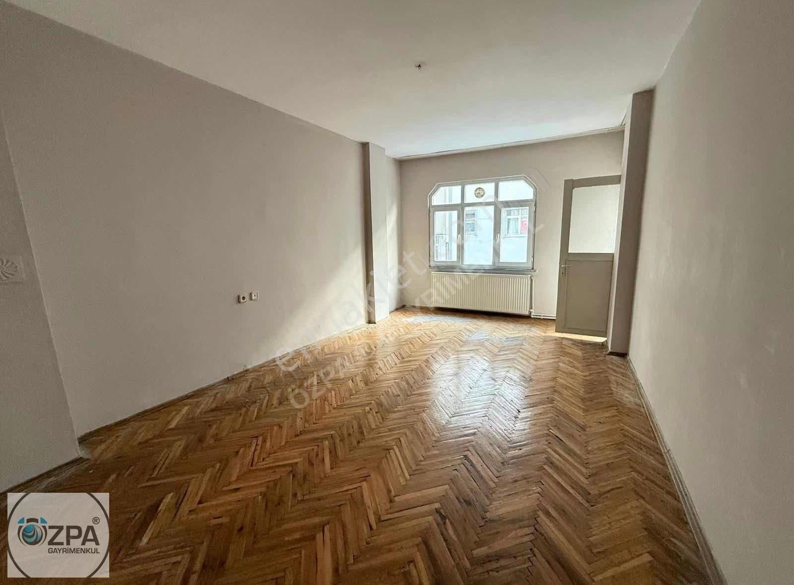 Bağcılar Güneşli Satılık Daire Özpa Gayrimenkul Üsküp Caddesi 2.kat 120 M² 2+1 Satılık Daire