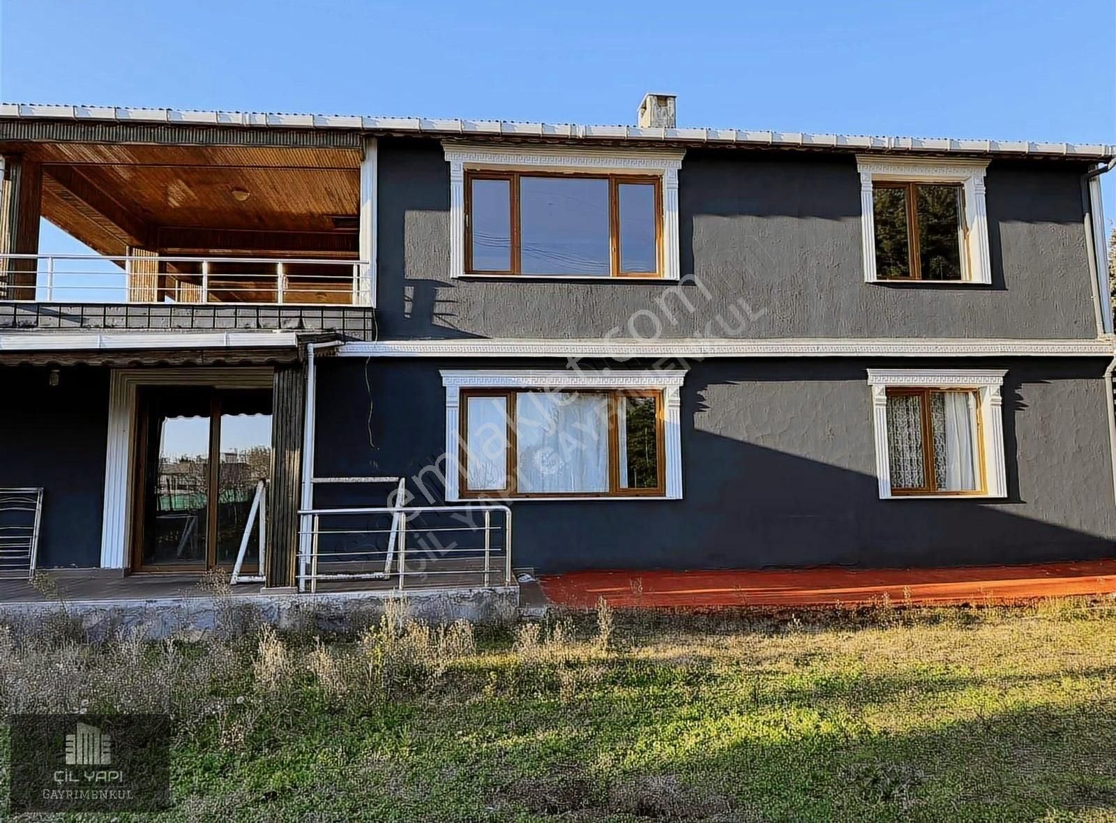 Silivri Ortaköy Satılık Villa Silivri Ortaköyde 2100 M2 Arsa İçinde Deniz Manzaralı Çiftlik