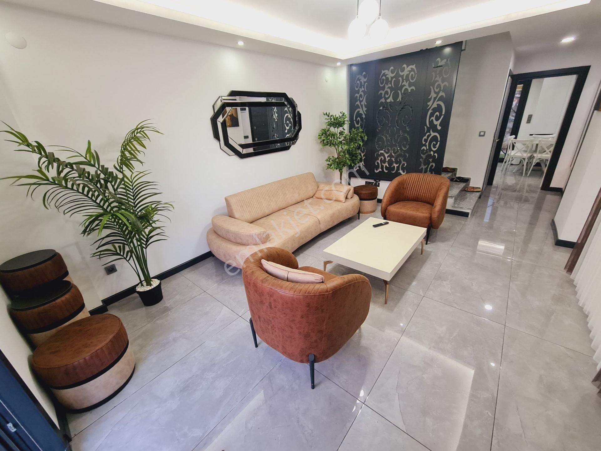 Akbükde Ful Deniz Manzaralı Eşyalı Otoparklı 4+1 Triblex Villa - Görsel 2