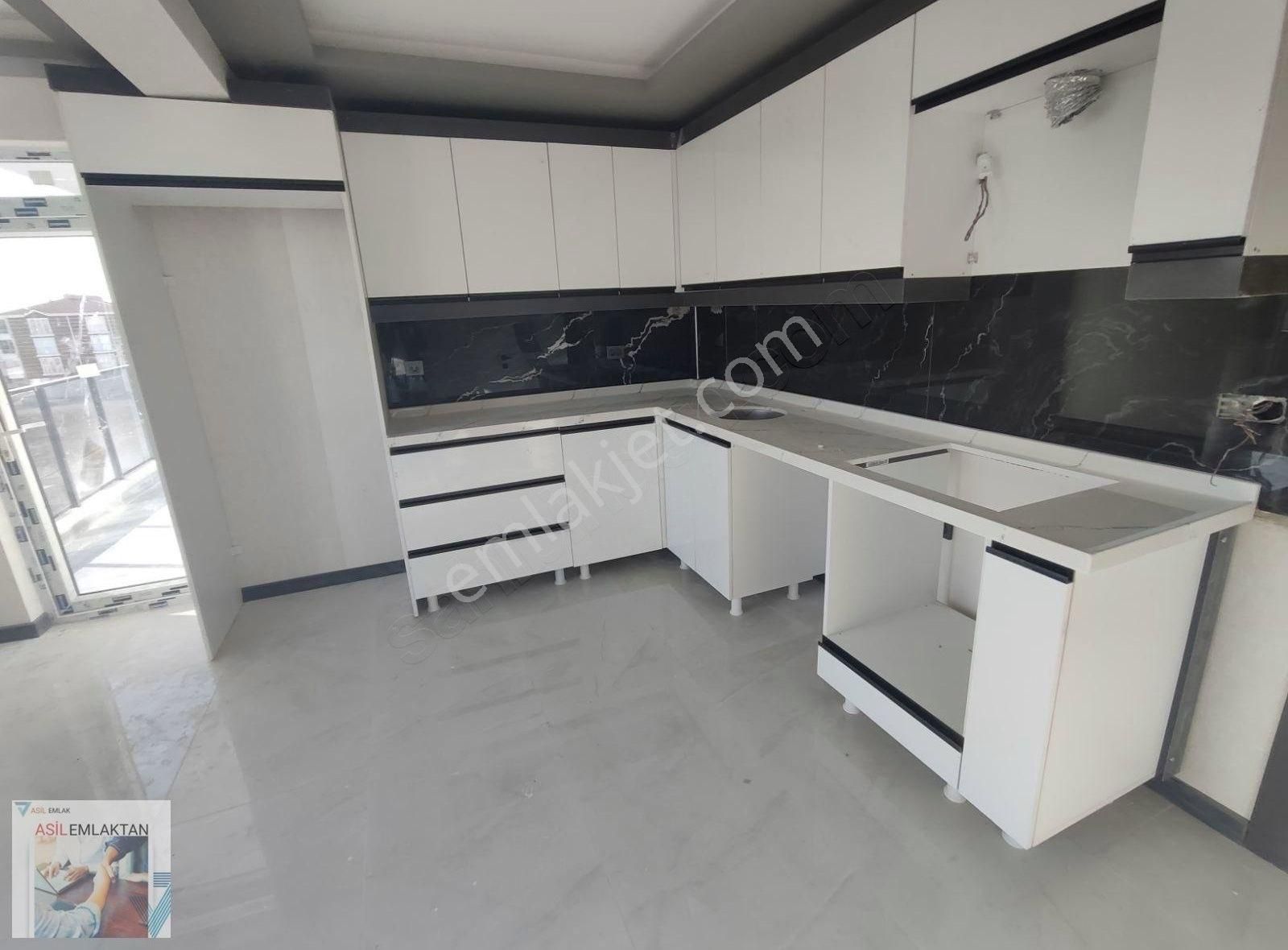 Akyurt Yeşiltepe Satılık Daire Ara Kat Güney Cephe 4+1 140 M2 Süperlüx Daire