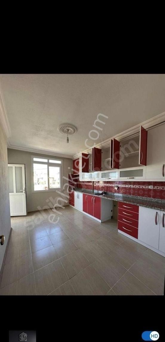 Çukurova Yüzüncüyıl Kiralık Müstakil Ev Yüzüncüyıl'da 3+1 Geniş Oturumlu Kiralık Müstakil Ev