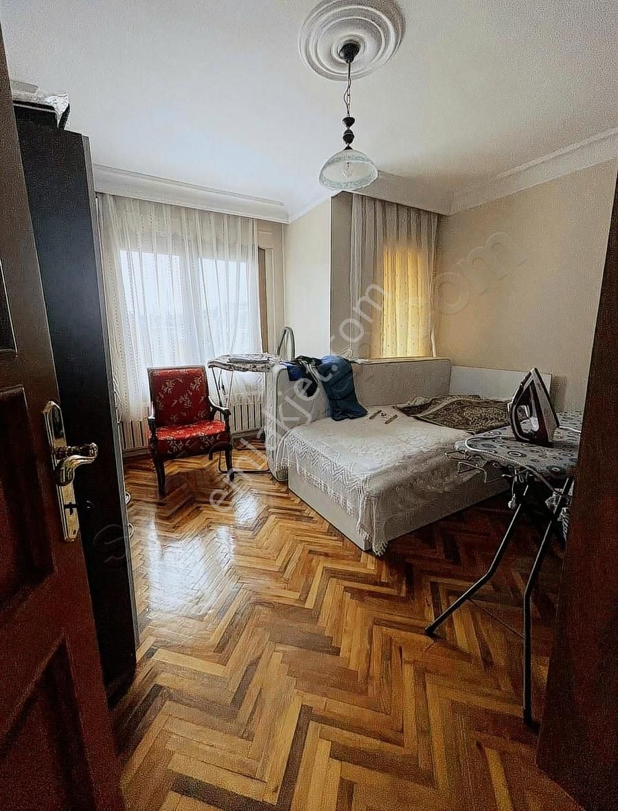 Sarıyer Büyükdere'de Caddeye Yakın Satılık Villa - Görsel 21