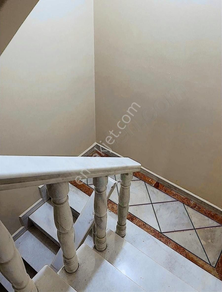 Sarıyer Büyükdere'de Caddeye Yakın Satılık Villa - Görsel 31