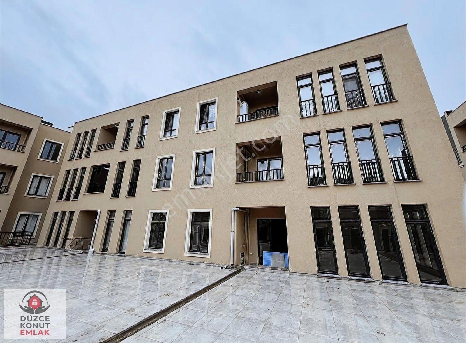 Düzce Merkez Aziziye Satılık Daire Düzce Merkez Aziziye Sevenpark Satılık 3+1 Sıfır Teraslı Daire