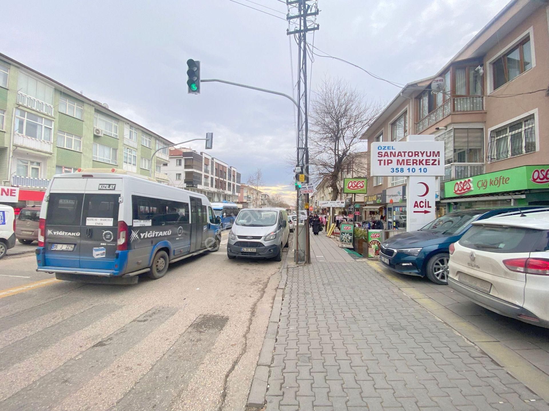 Keçiören Tepebaşı Satılık Daire Sanatoryum Cadde Üzeri Harika Konum 2+1 Katta Bağımsız Ön Cephe