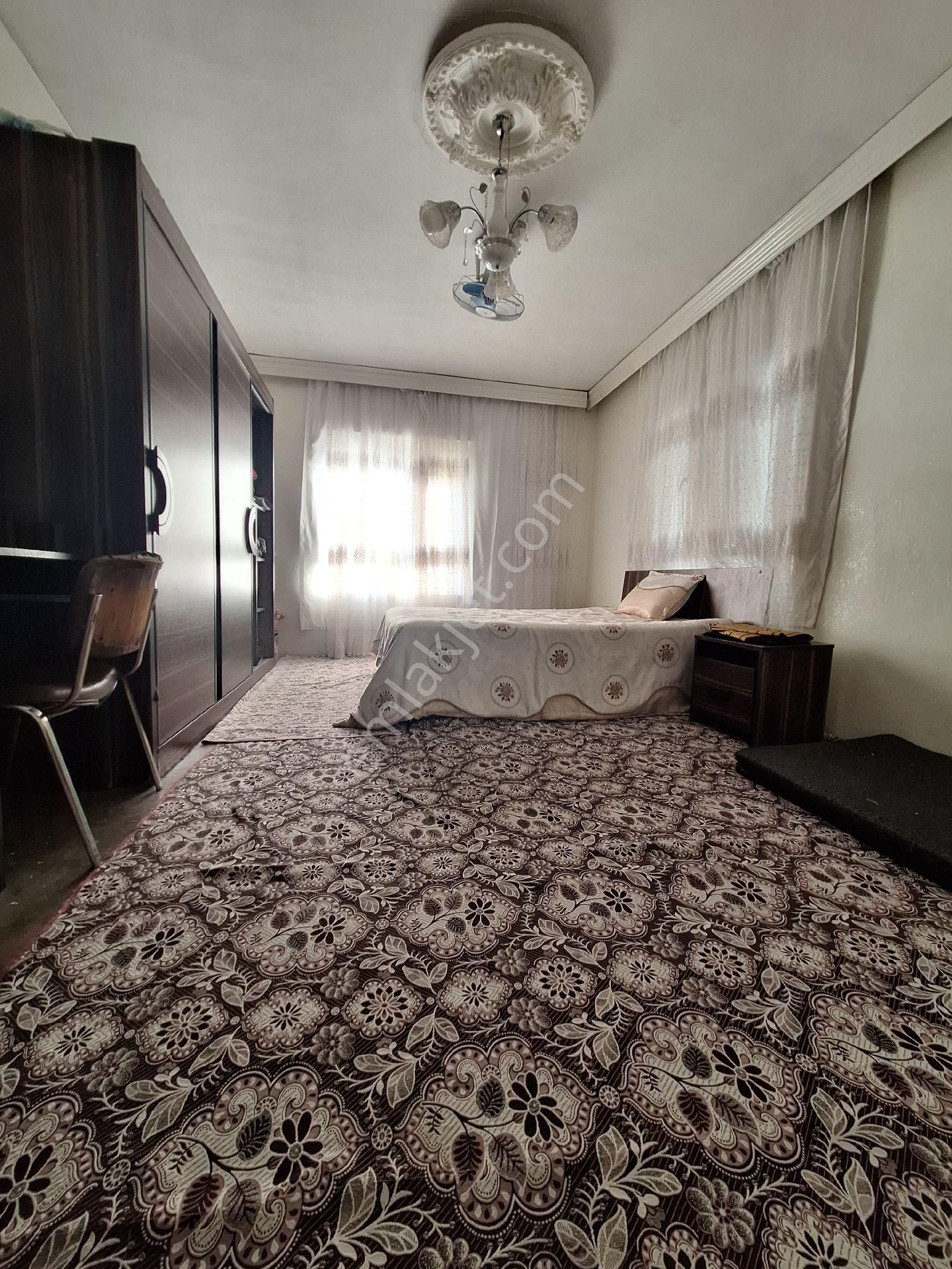 Ocaklar Mahallesi 3 Katlı Satılık Müstakil Ev - Görsel 12