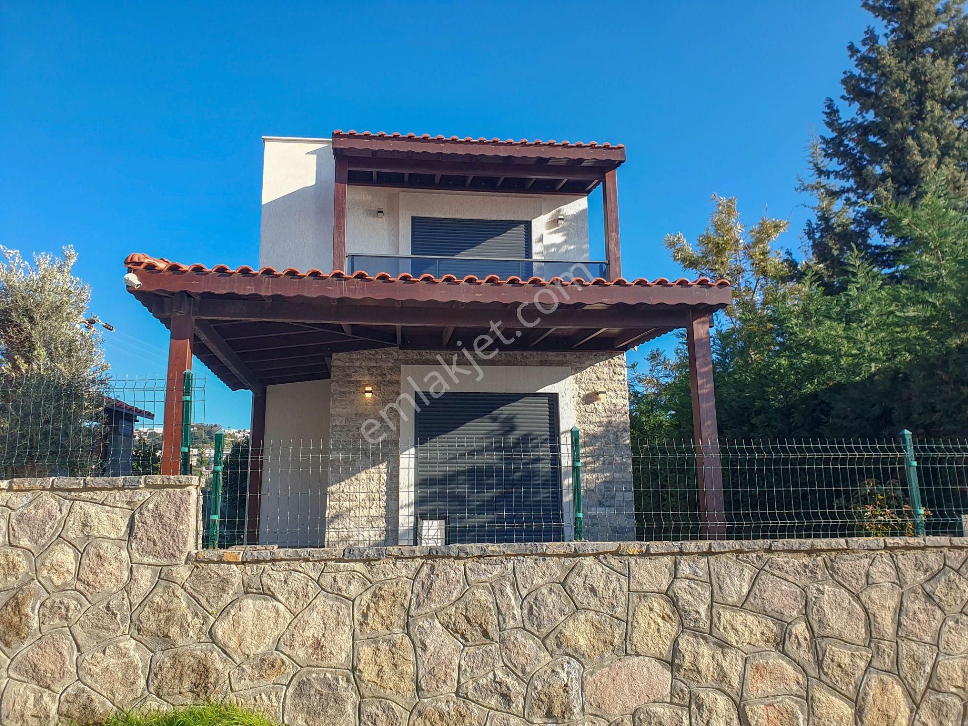 Bodrum Koyunbaba Satılık Villa Bodrum Gümüşlük'te Denize Yakın Özel Havuzlu Villa