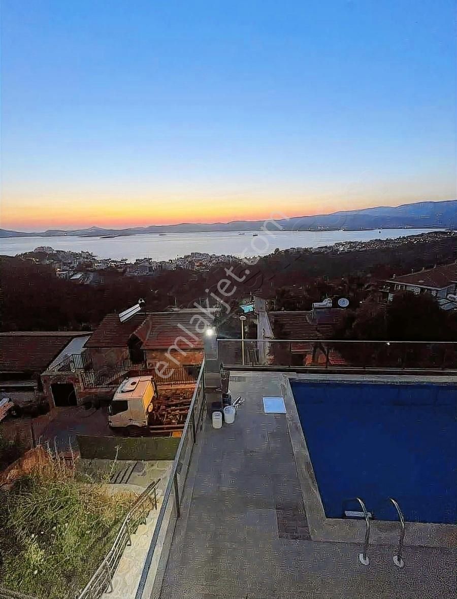 Milas Güllük Satılık Yazlık Güllük'te Panoramik Deniz Manazaralı Havuzlu Lüks Villa