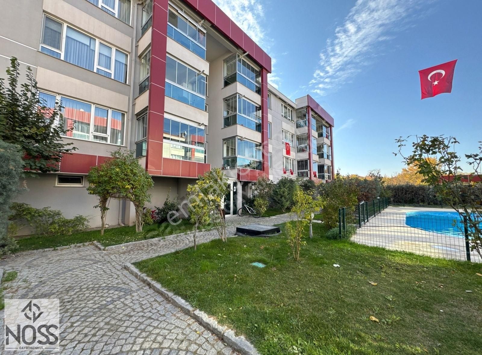 Tepebaşı Batıkent Satılık Daire Batıkent Mah.- 3+1(140m2)-site İçi-müstakil Garaj