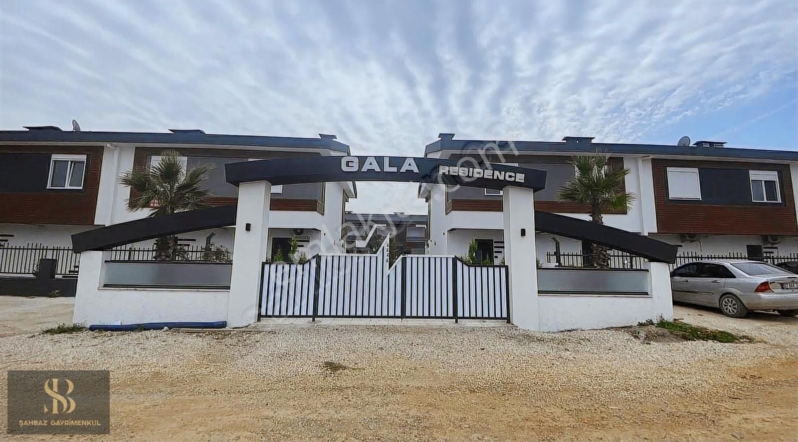 Manavgat Side Satılık Daire Mustakil Tarzında. Site İçinde Köşe Villa