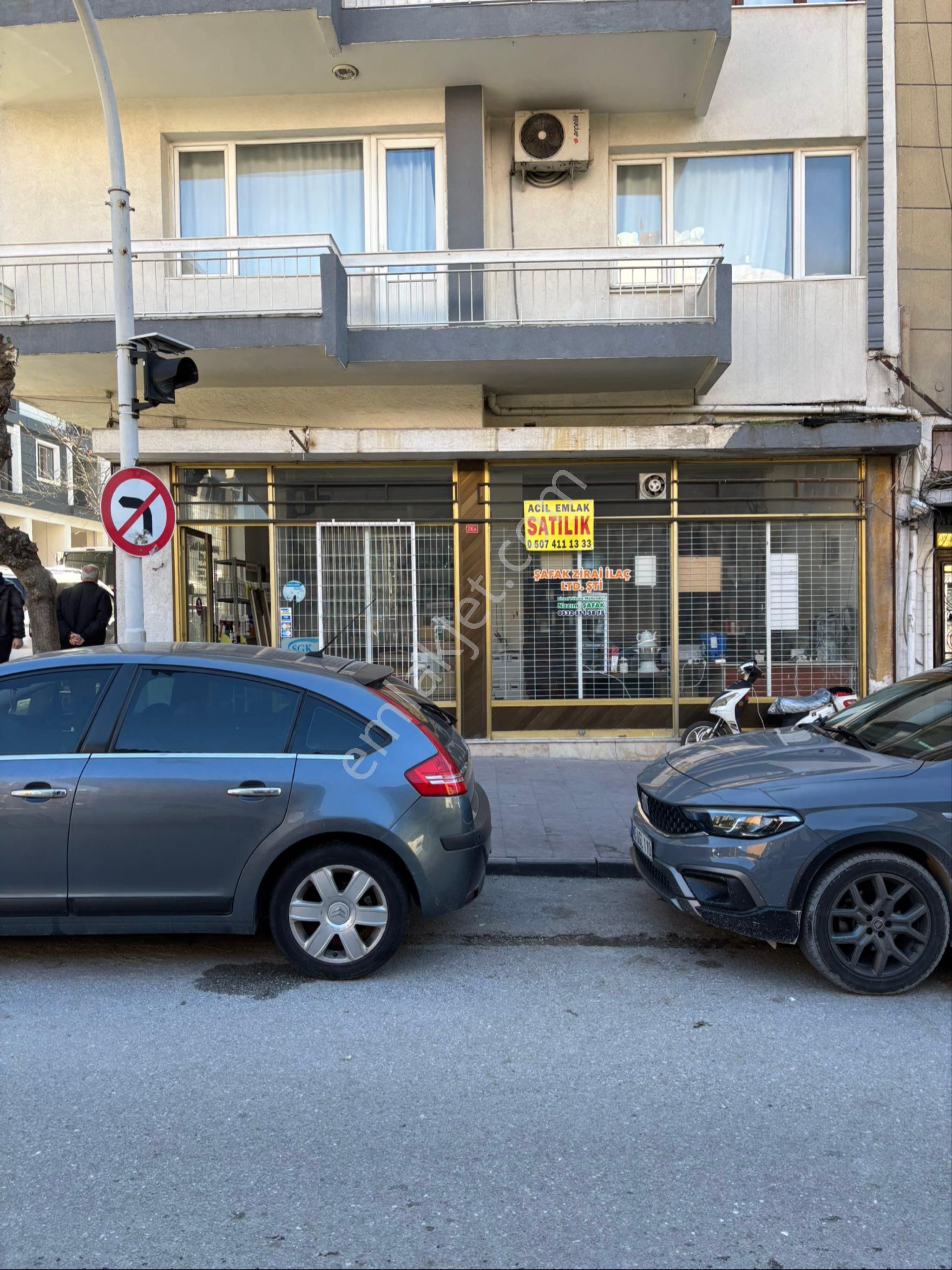 Şehzadeler Nişancıpaşa Satılık Müstakil İşyeri Borsa Caddesi Üzeri Satılık Dükkan