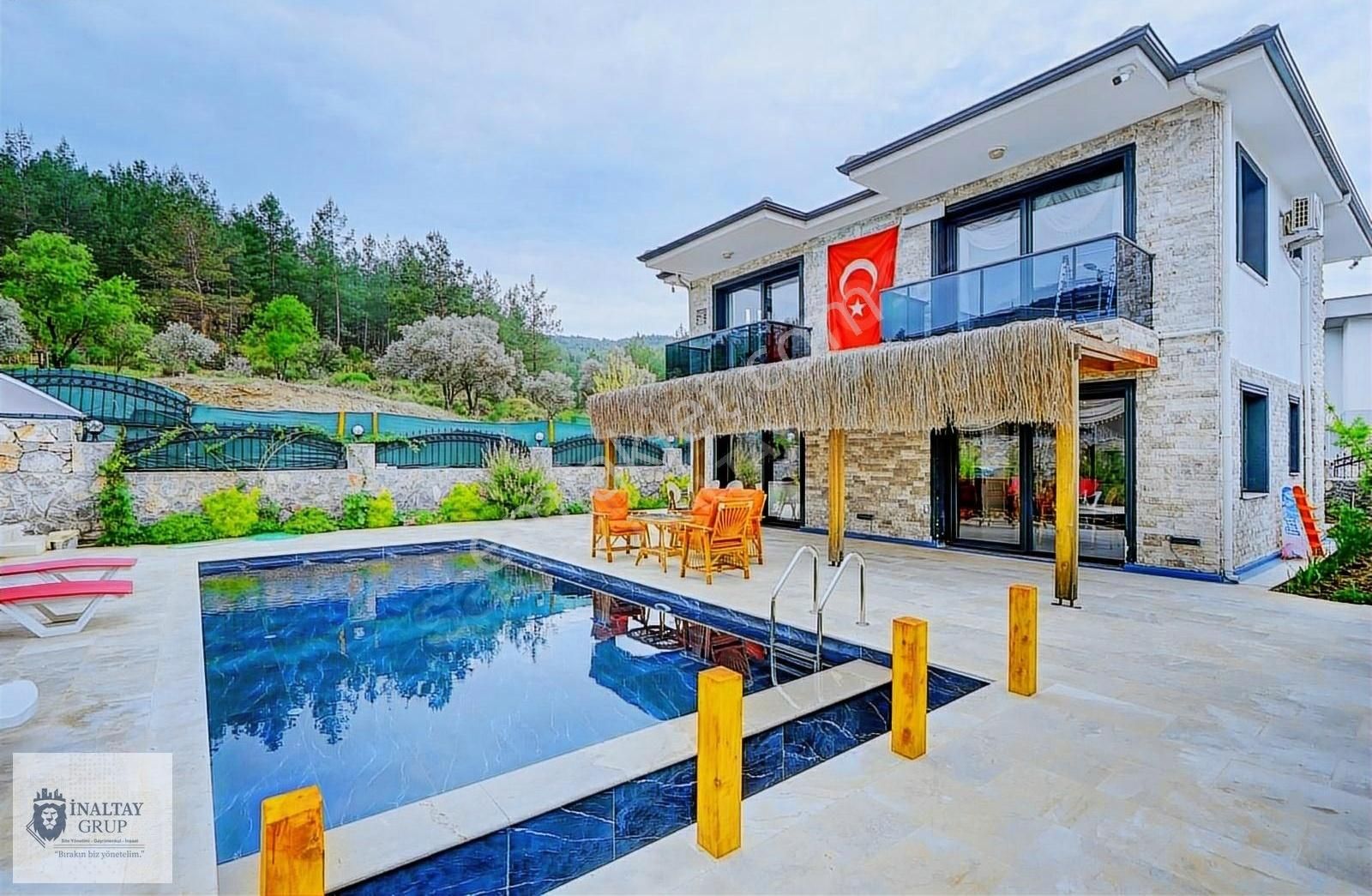 Fethiye Yeşilüzümlü Satılık Villa Fethiye Üzümlü Mah. Satılık Mustakil Havuzlu Villa